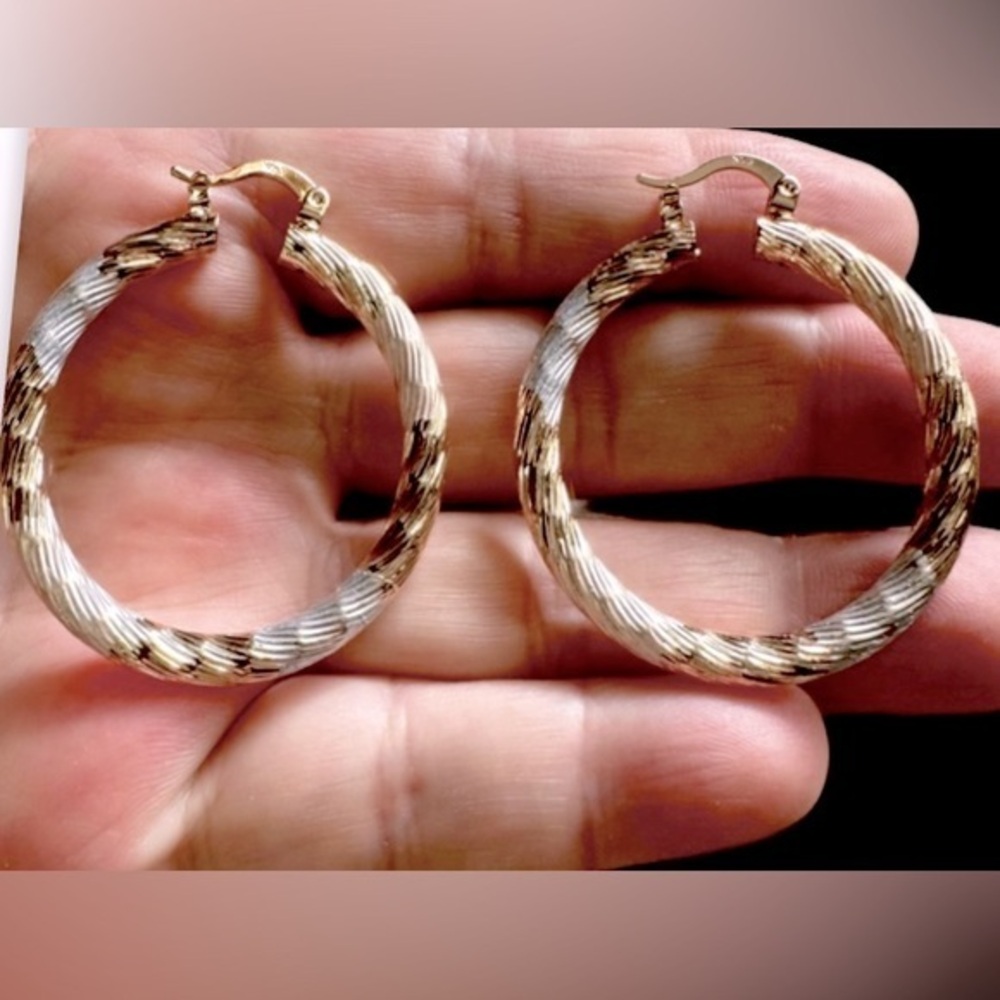 14K Tri-Colored Diamond cut Gold Hoop Earrings, 40mm x 4mm 1 pair nwt